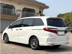 Honda Оdyssey Hybrid 2021 1