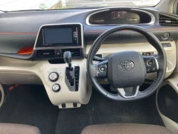 Toyota Sienta G 2016 4
