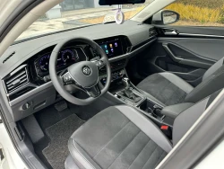 Volkswagen Sagitar 2021 1
