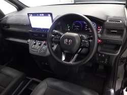 Honda Stepwgn e:HEV Spada Premium Line 2022 3