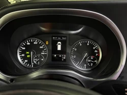 Mercedes-Benz V-Class 3