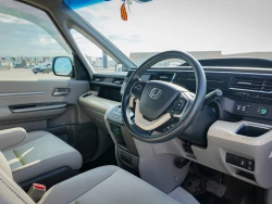 Honda Stepwgn G EX 2015 8