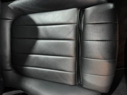 Mercedes Benz E 300d 4Matic 6