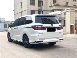 Honda Оdyssey Hybrid 2022 1