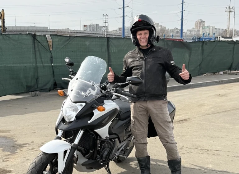Honda NC750X, 2015